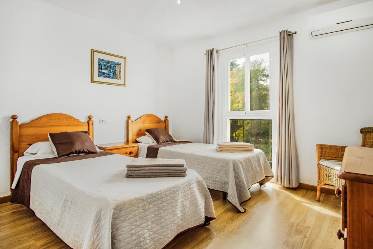 Duquesa Harbour Club Aparthotel Манільва Екстер'єр фото