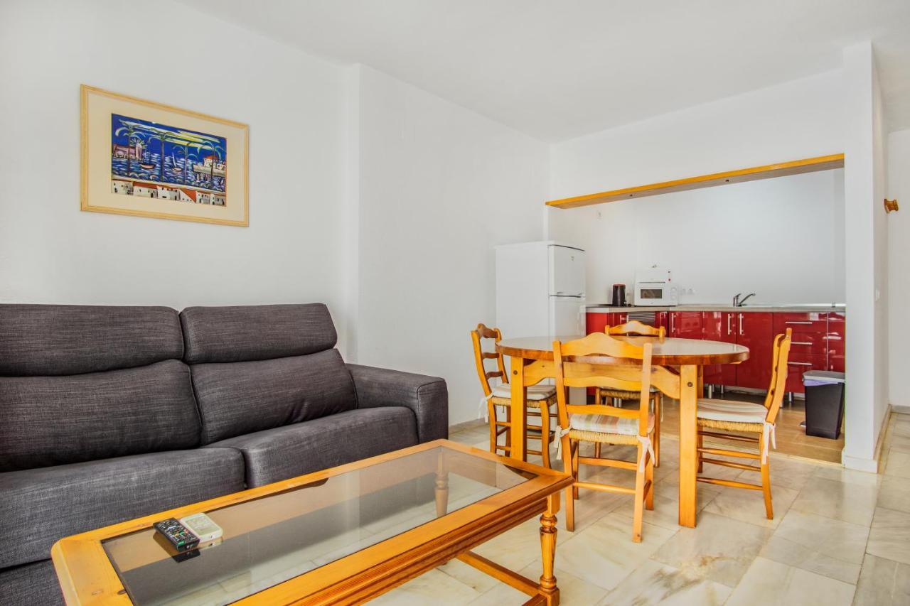 Duquesa Harbour Club Aparthotel Манільва Екстер'єр фото