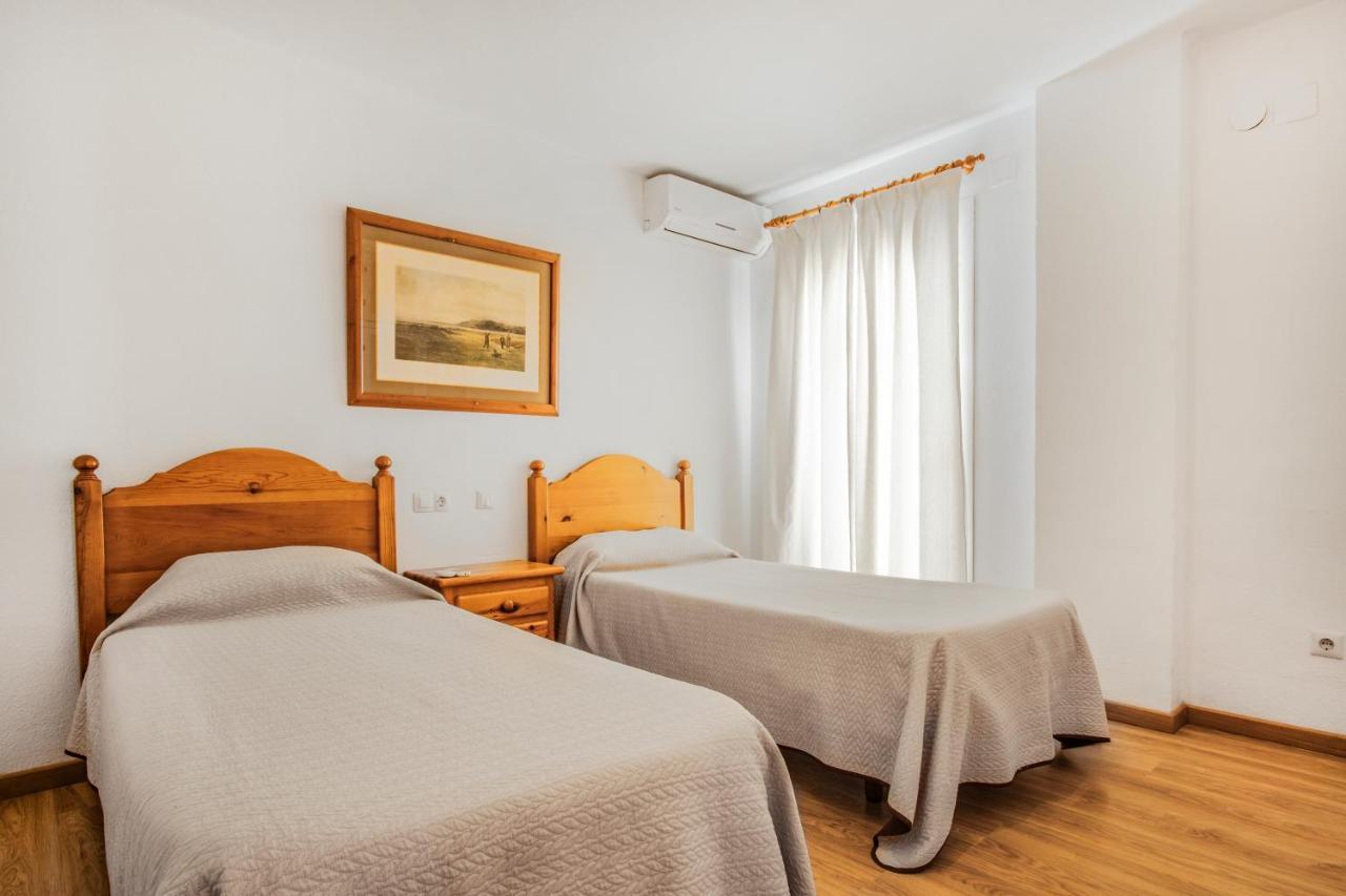 Duquesa Harbour Club Aparthotel Манільва Екстер'єр фото