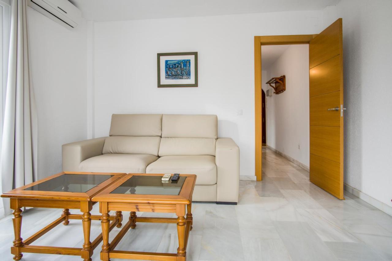 Duquesa Harbour Club Aparthotel Манільва Екстер'єр фото