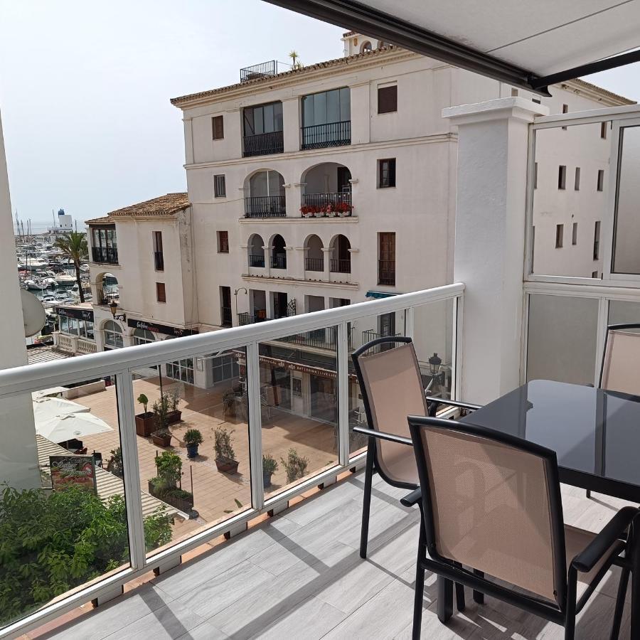 Duquesa Harbour Club Aparthotel Манільва Екстер'єр фото