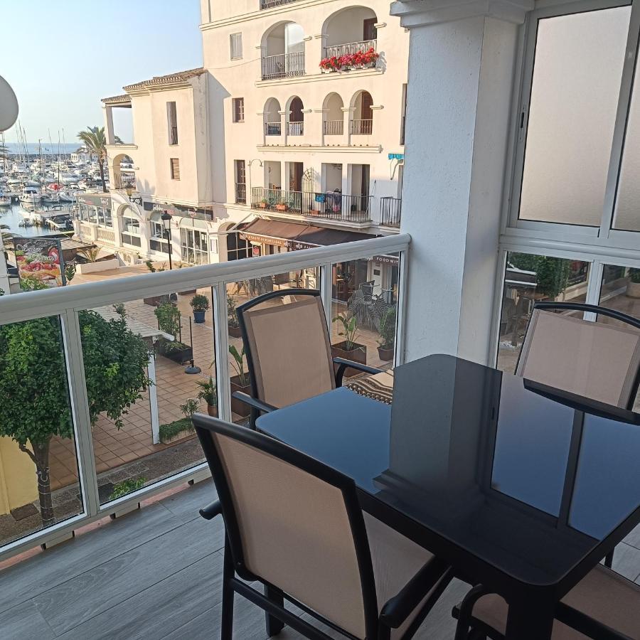 Duquesa Harbour Club Aparthotel Манільва Екстер'єр фото